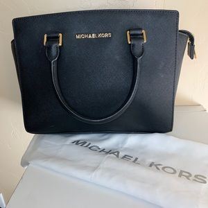 Michael Kors crossbody tote